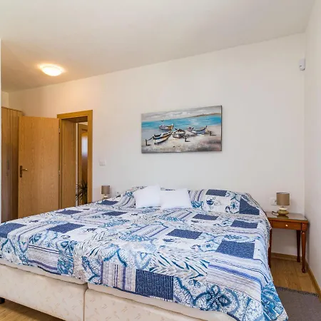 Semesterbostad Brijunis Blick By Interhome